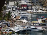 ACAPULCO, GUERRERO, 30OCTUBRE2023.- La zona de yates permanece totalmente destrozada, decenas de embarcaciones se encuentras encalladas, muchas de ellas inservible, esto a casi una semana del piso del huracán Otis.
