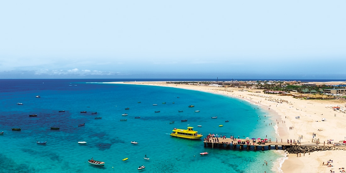CABO VERDE se ubica frente a las costas de África occidental