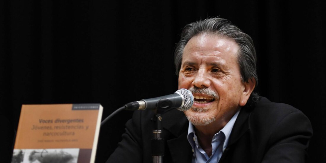 José Manuel Valenzuela Arce, durante la presentación de un libro.
