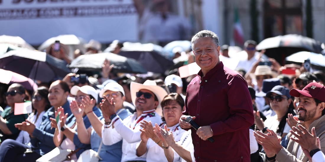El gobernador Julio Menchaca Salazar encabeza el respaldo masivo a la presidenta Claudia Sheinbaum desde la Plaza Juárez.