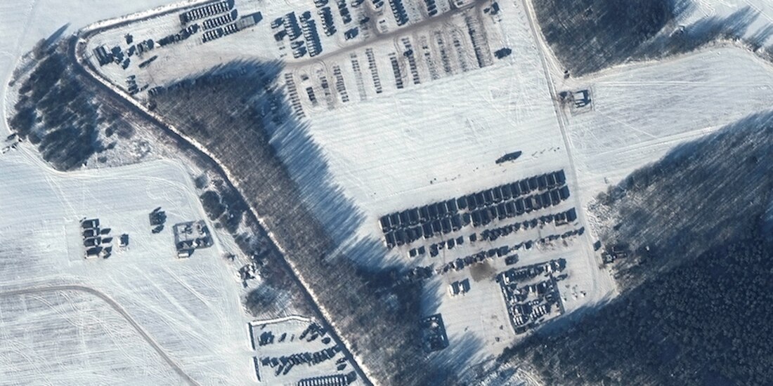 Imágenes aéreas exponen el acumulamiento de tropas rusas en Bielorrusia.