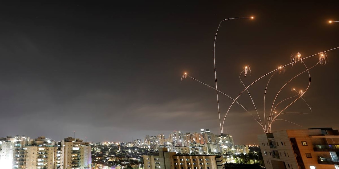 Hamas lanzó al menos siete cohetes hacia Jerusalén en medio de un conflicto entre israelíes y palestinos.