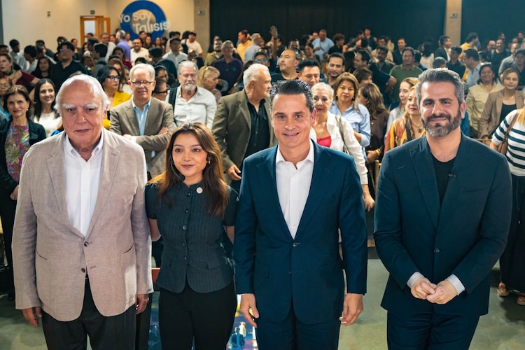 Fernando Margáin Sada segundo de derecha a izquierda.