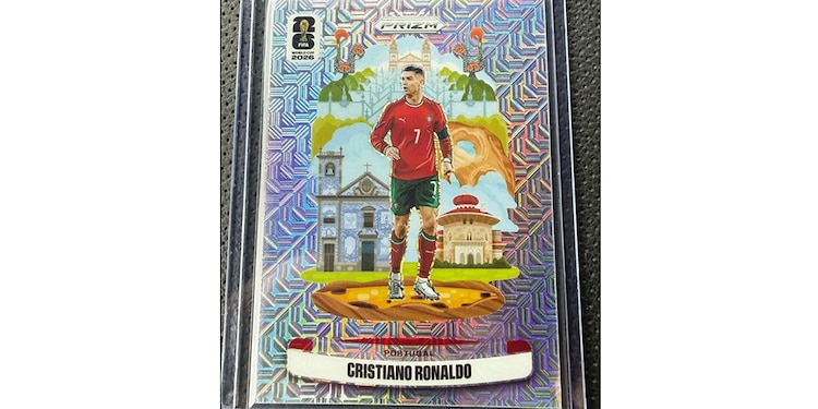 Cristiano Ronaldo, Portugal. Prizm plateada, $278,432