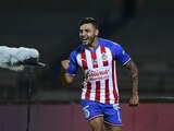 Alexis Vega, en un partido con las Chivas de Guadalajara