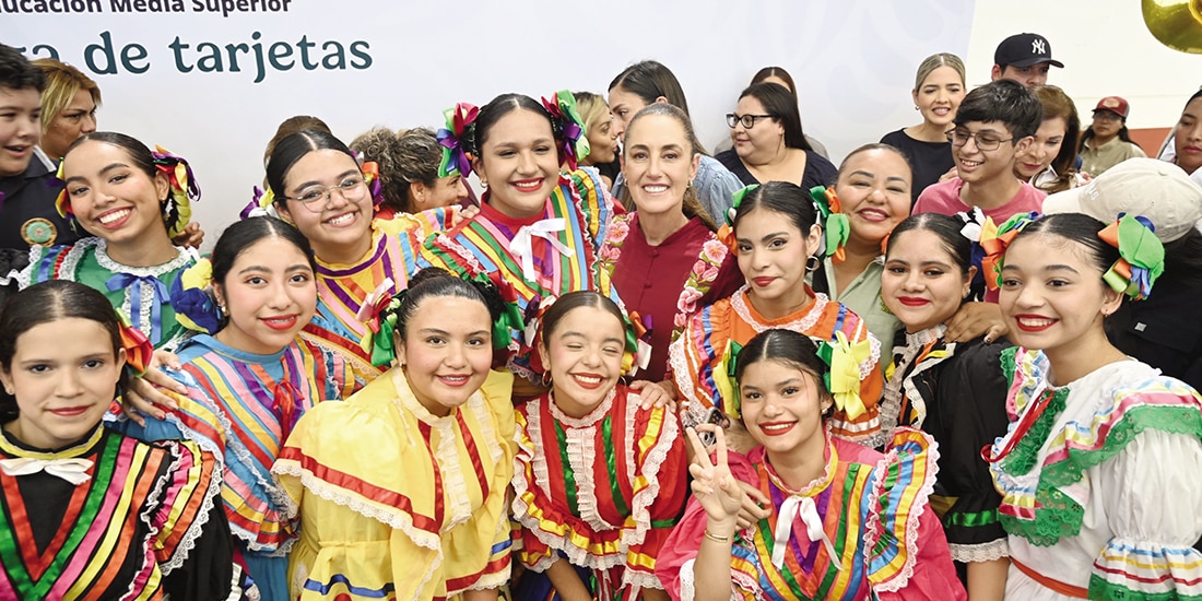 CLAUDIA Sheinbaum, ayer, en Sinaloa