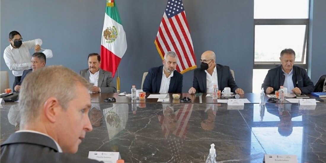 Gobierno de Michoacán mantiene los trabajos para restaurar la exportación de aguacate a la brevedad.