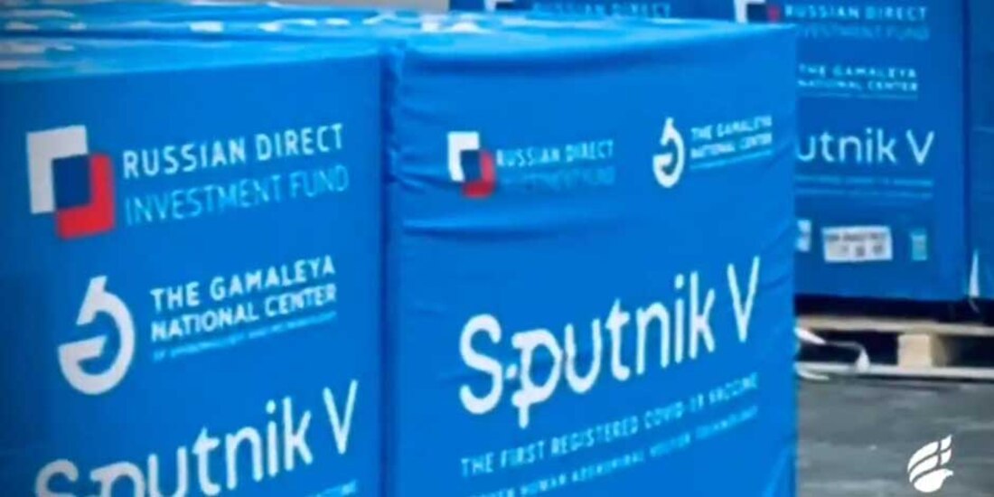 Llega sustancia activa de vacunas Sputnik V para pruebas de envasado en México