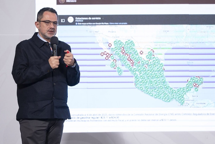 Iván Escalante, titular de la Profeco, en fotografía de archivo.