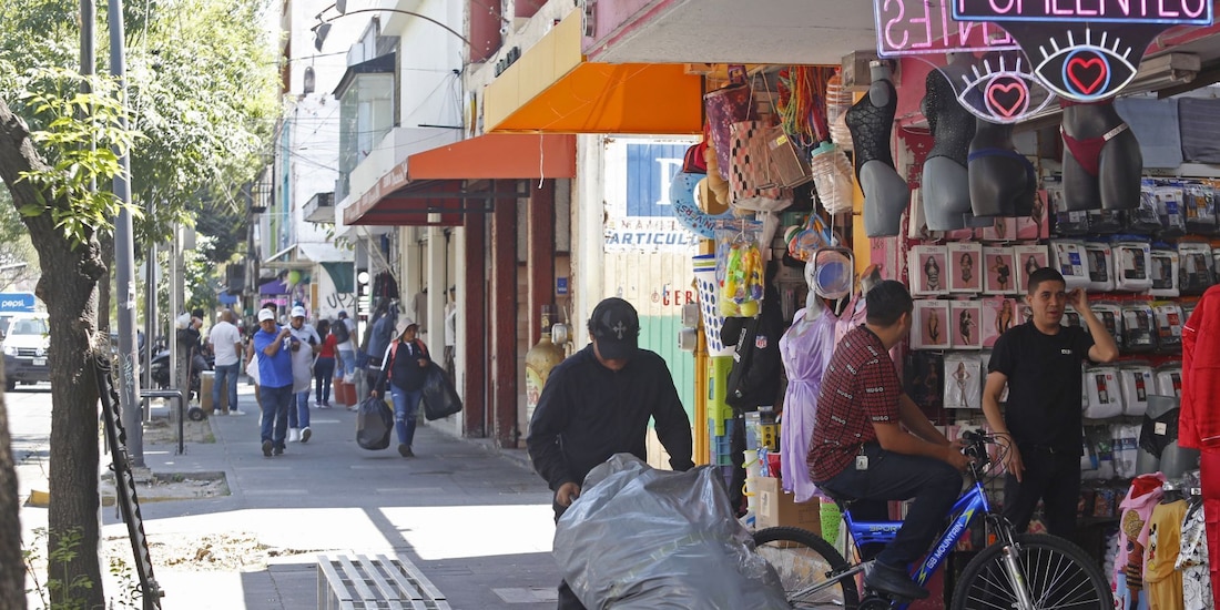 Negocios abiertos tras la ola de violencia en Guadalajara, Jalisco