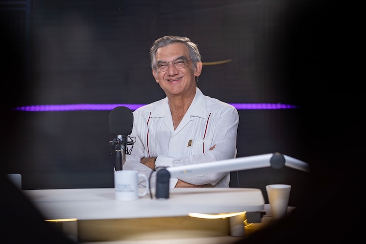El gobernador de Tamaulipas, Américo Villarreal Anaya, durante el programa "Diálogos con Américo", el 13 de septiembre de 2026.