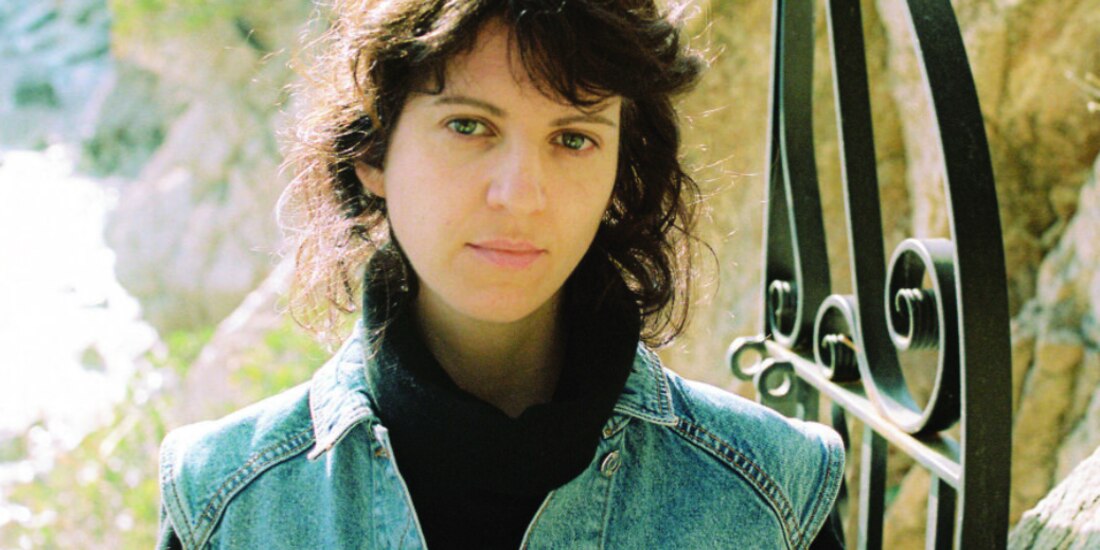 Gabriela Escobar recibió el Premio Juan Carlos Onetti 2021.