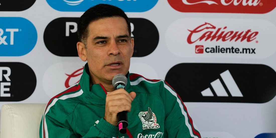 Se anunció la primera baja de la convocatoria de Rafa Márquez para su debut al frente de la Selección Mexicana.