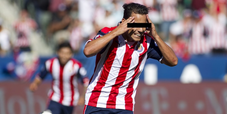 Omar Bravo fue acusado por abuso sexual infantil.