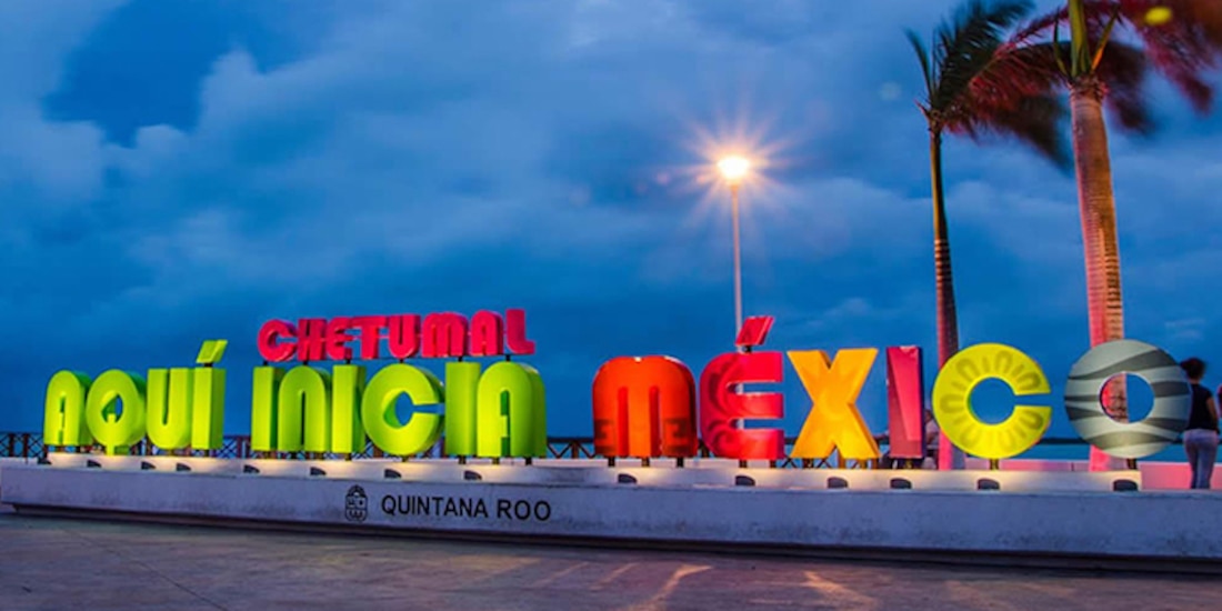 Letras ubicadas en la región fronteriza de Chetumal, Quintana Roo.