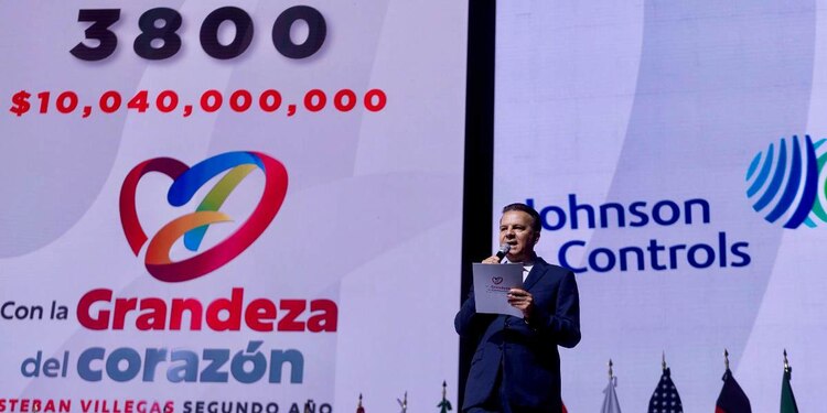 “Los duranguenses no somos de política barata, que no se equivoquen, este gobierno es serio”, subrayó.