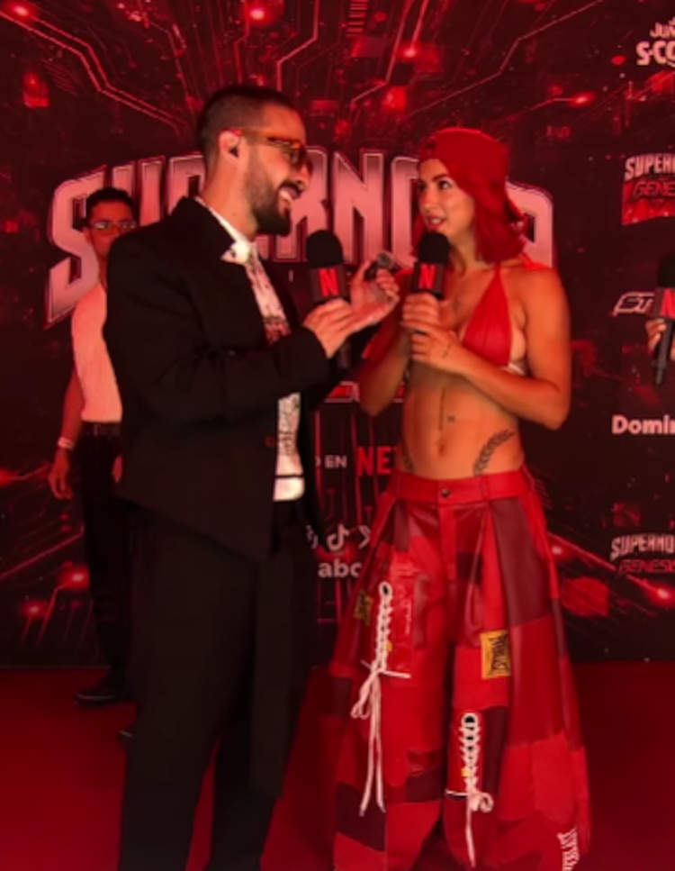 Flor Vigna en la alfombra roja de Supernova