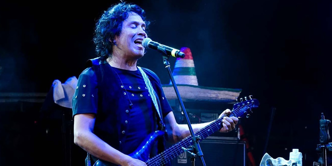 Luis Álvarez, vocalista de El Haragán, en el Vive Latino en 2025.