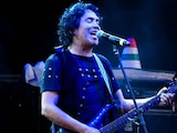 Luis Álvarez, vocalista de El Haragán, en el Vive Latino en 2025.