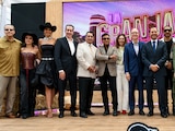 Los conductores y directivos del proyecto, ayer tras la conferencia de prensa.