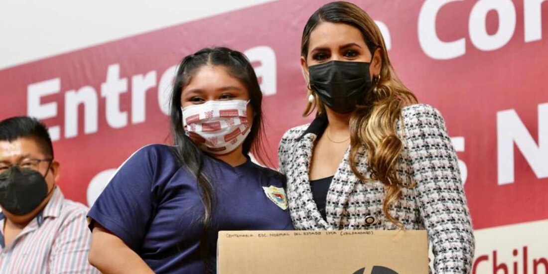 Se invierten más de 19 mdp en dotar de herramientas tecnológicas a estudiantes de nuevo ingreso y egreso de ocho normales públicas del estado.