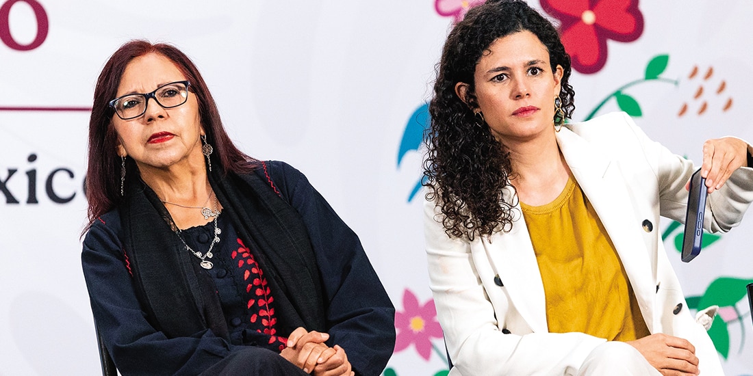 Las titulares de Bienestar y Consejería, Leticia Ramírez y Luisa María Alcalde, ayer.