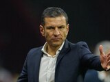 Jaime Lozano da indicaciones durante un partido de la Selección Mexicana.