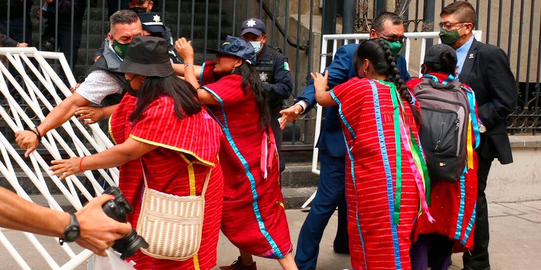 La comunidad triqui protestó la semana pasada en las inmediaciones de la Segob con el fin de entablar diálogo con las autoridades