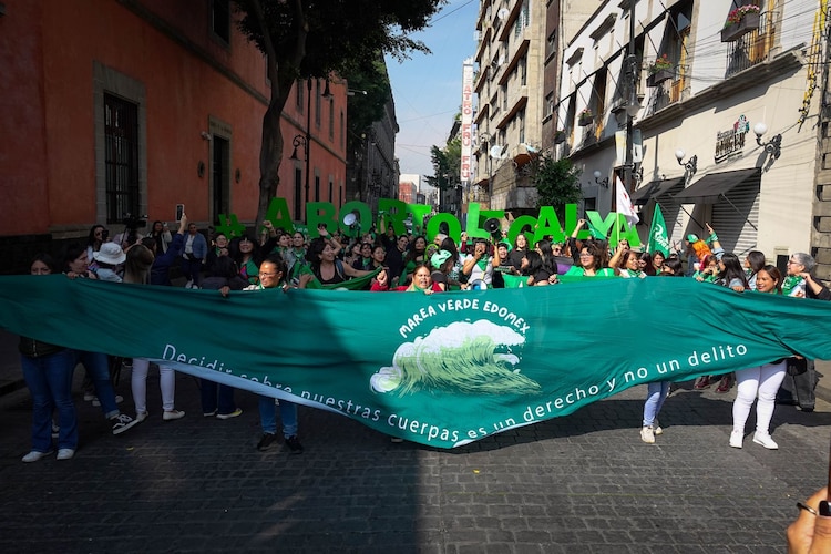 Fotografía de archivo de una protesta en favor del derecho al aborto, en la Ciudad de México.