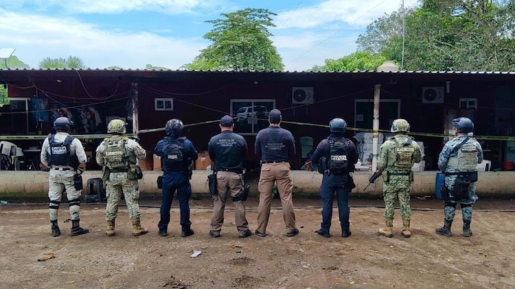 Todo lo asegurado quedó a disposición de las autoridades.