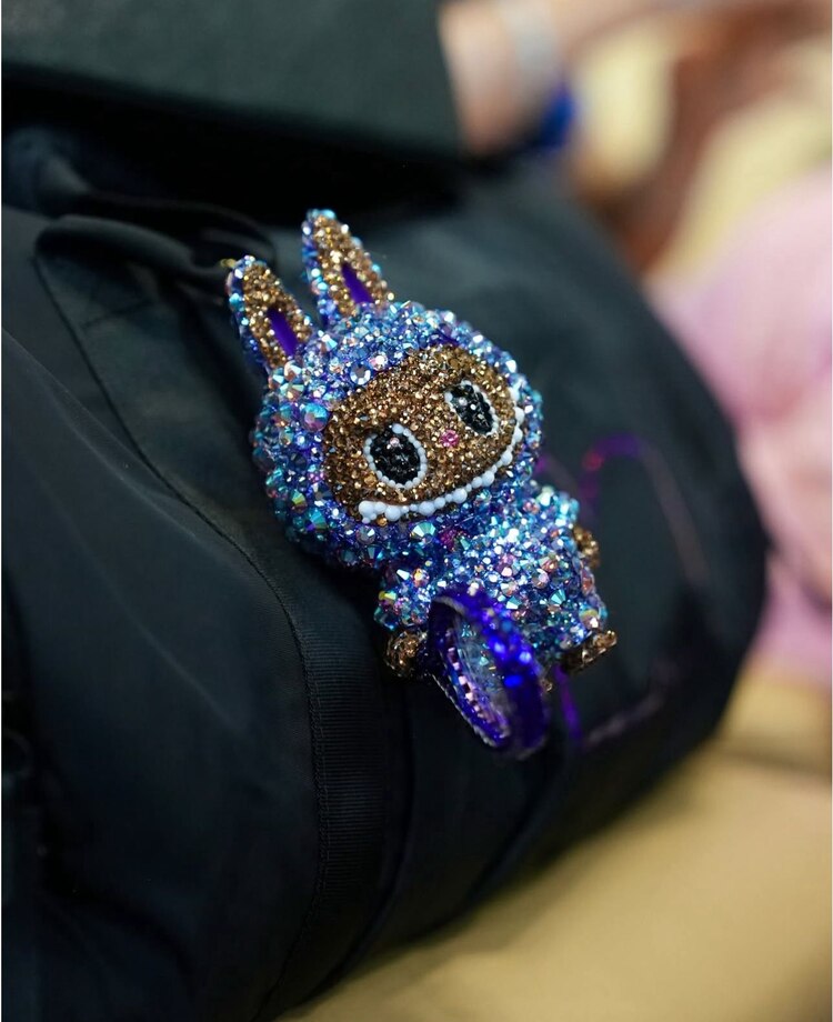 Naomi Osaka ha presumido un Labubu en cada partido.