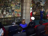 AMLO promete Internet 'universal' en escuelas.