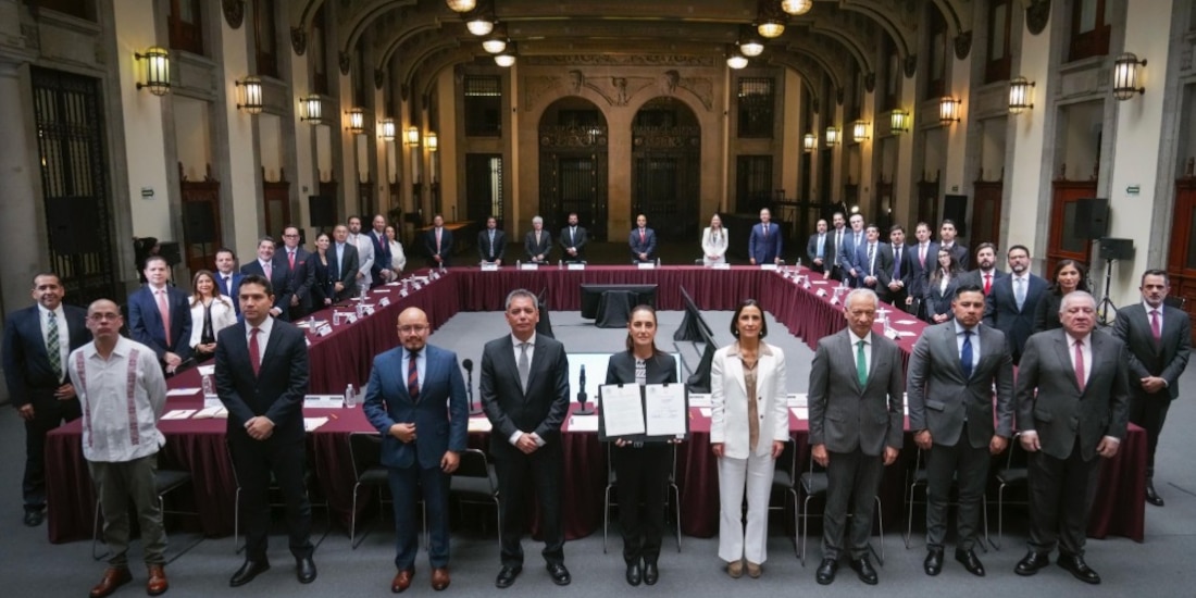 Reunió entre empresarios del sector con la Presidenta de México.