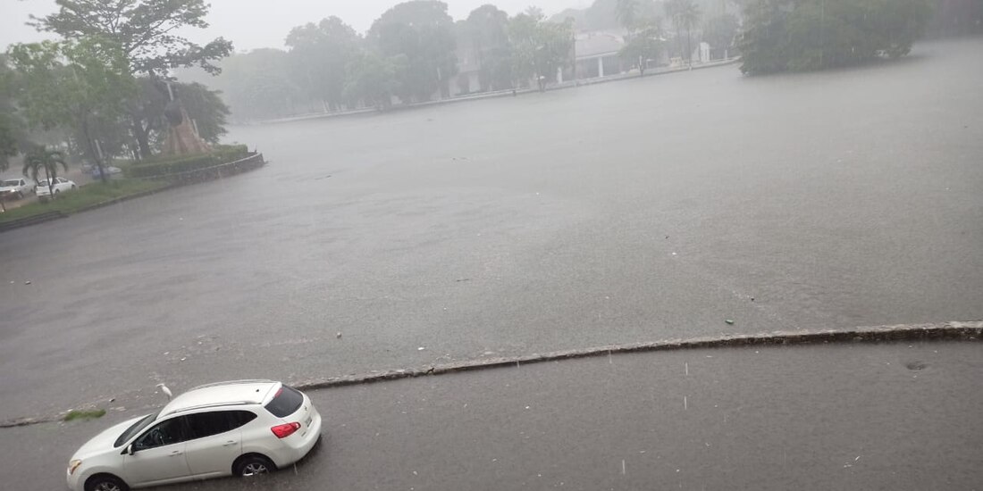 Ciudadanos afectados publicaron fotografías y videos
