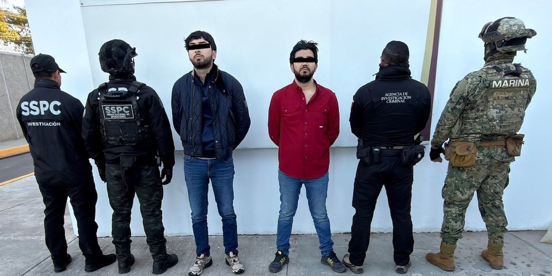 Israel "N" y Alexis "N", detenidos por la Marina en Sinaloa.