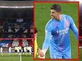 Afición del Atlético de Madrid agrede a Thibaut Courtois, portero del Real Madrid, y el partido se suspende