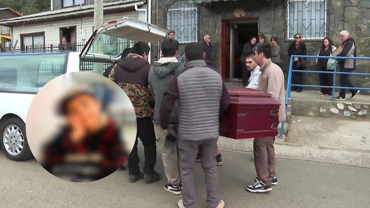 Familia, amigos y la comunidad escolar se unieron para despedirlo