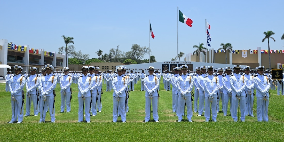 Honor, Deber, Lealtad, Patriotismo.