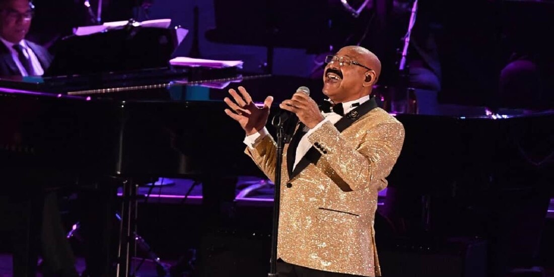 Óscar D’ León, durante uno de sus conciertos.