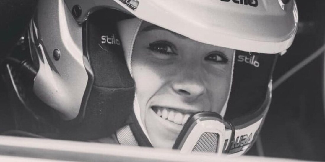 La copiloto durante una carrera.