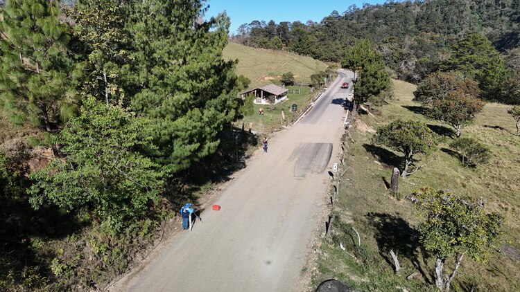 Obras de infraestructura impulsan los Senderos de Paz en la Sierra poblana.