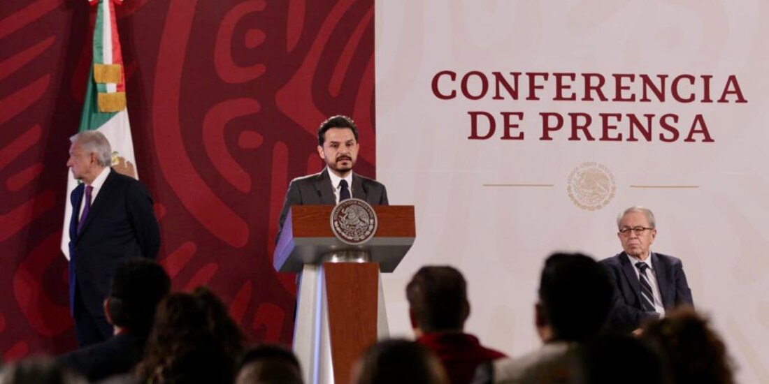 Zoé Robledo, director del IMSS, en la mañanera.