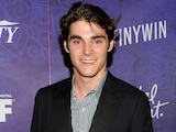 ¿Cual era la fortuna de RJ Mitte?