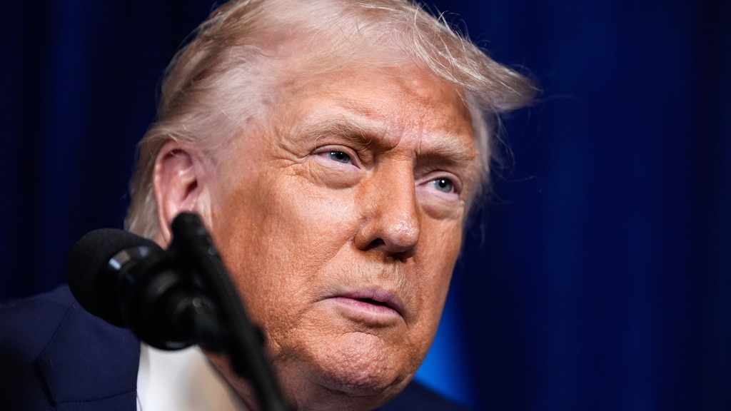 Cadenas de tv en EU afirman que Trump ordenó el ataque a Venezuela