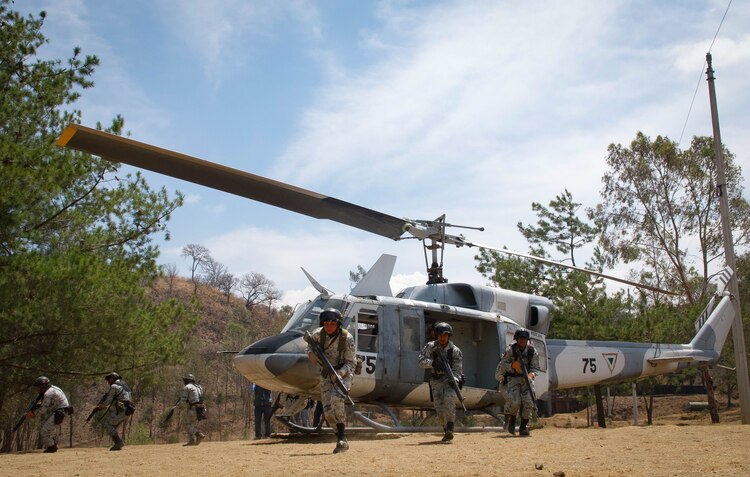 Elementos de la Guardia Nacional durante el Curso de Adiestramiento Especializado de Respuesta Inmediata, el pasado 13 de abril.