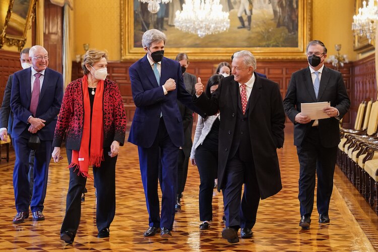 El Presidente AMLO y John Kerry, el pasado miércoles, en Palacio Nacional.