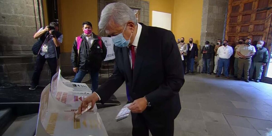AMLO acudió a emitir su voto este 6 de junio.