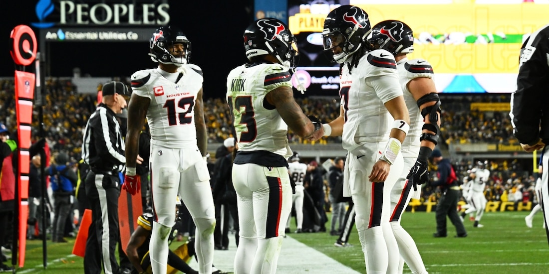 Los Texans se instalaron en la ronda divisional de la NFL tras vencer a domicilio a los Steelers.