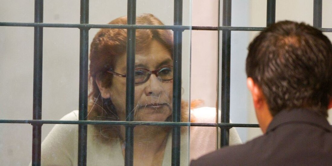 Juana Barraza Sampeiro, conocida como 'La mataviejitas' fue sentenciada a 759 años con 17 días, esto tras dos años de proceso.