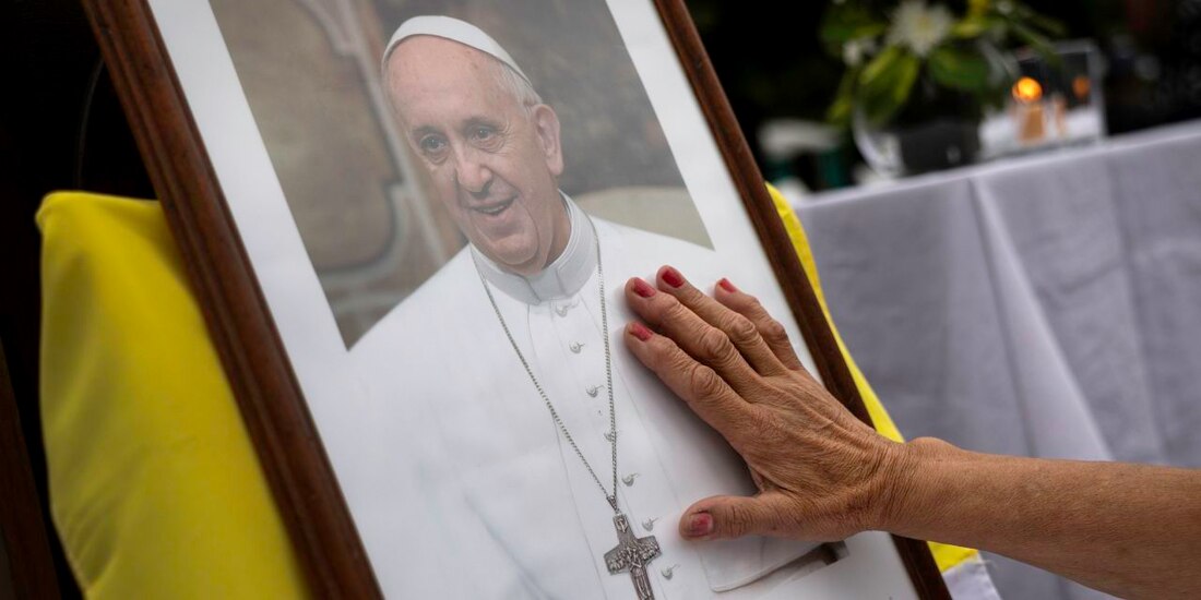Papa Francisco murió este lunes.